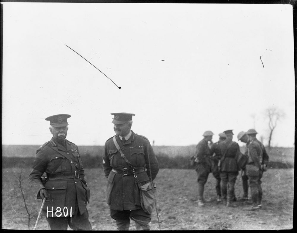 General Herbert Plumer (left) and General William Garnett Braithwaite, at Bailleul, France, 15 May 1917.